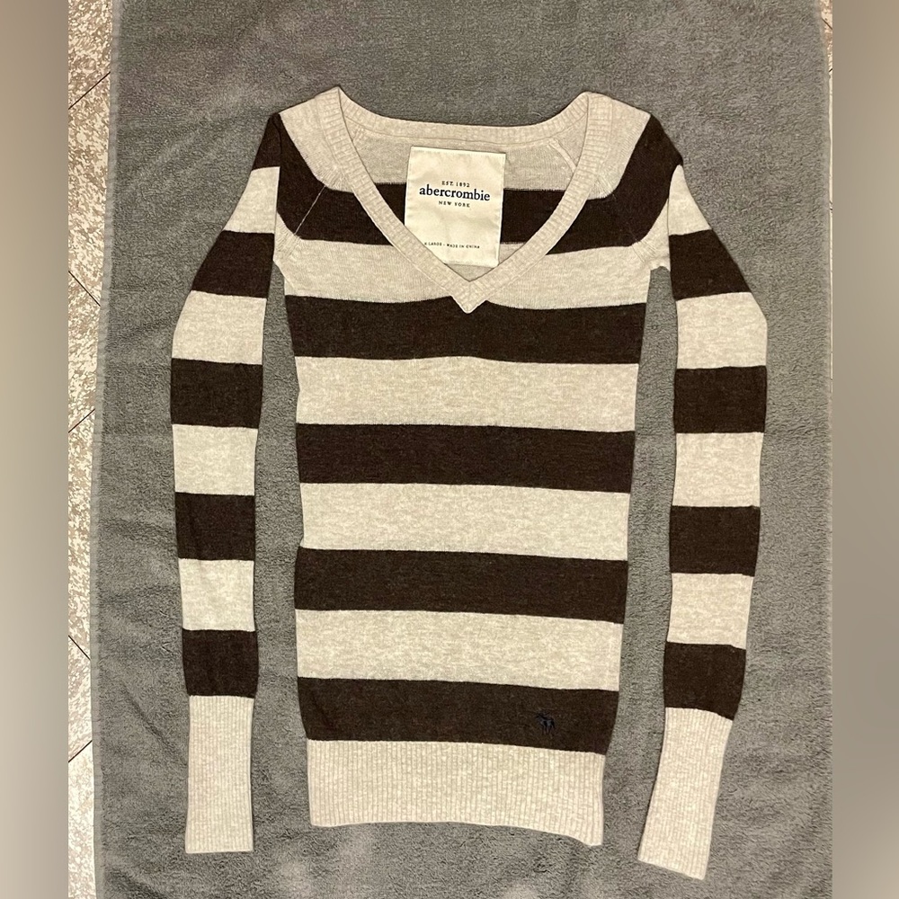 Abercrombie and Fitch kids size XL brown and cream striped sweater.